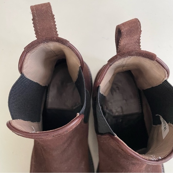Aquatalia Men’s Freddy Suede Chelsea Boot Brown Size 9.5 Pull On